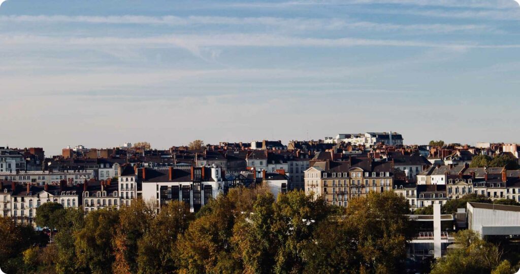 investir dans l'immobilier à Nantes avec un immeuble ancien en hyper-centre